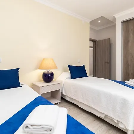 Luxury New Flat With Pool With Amazing View Ferreiras