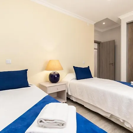 Apartment Luxury New Flat With Pool With Amazing View *