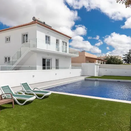 Apartment Luxury New Flat With Pool With Amazing View